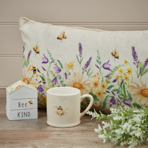 Bee & Wildlife